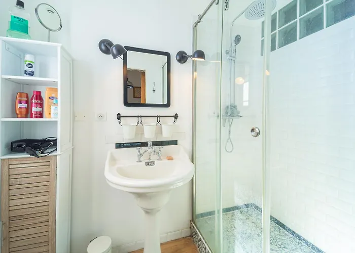 Sejour Et Degustation By Cecile & Jean-baptiste דירה בורדו