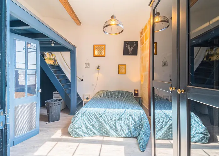 דירה Sejour Et Degustation By Cecile & Jean-baptiste בורדו